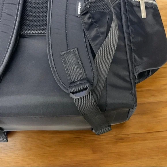 lululemon athletica Midnight Black Backpack 25L - Picture 2 of 7